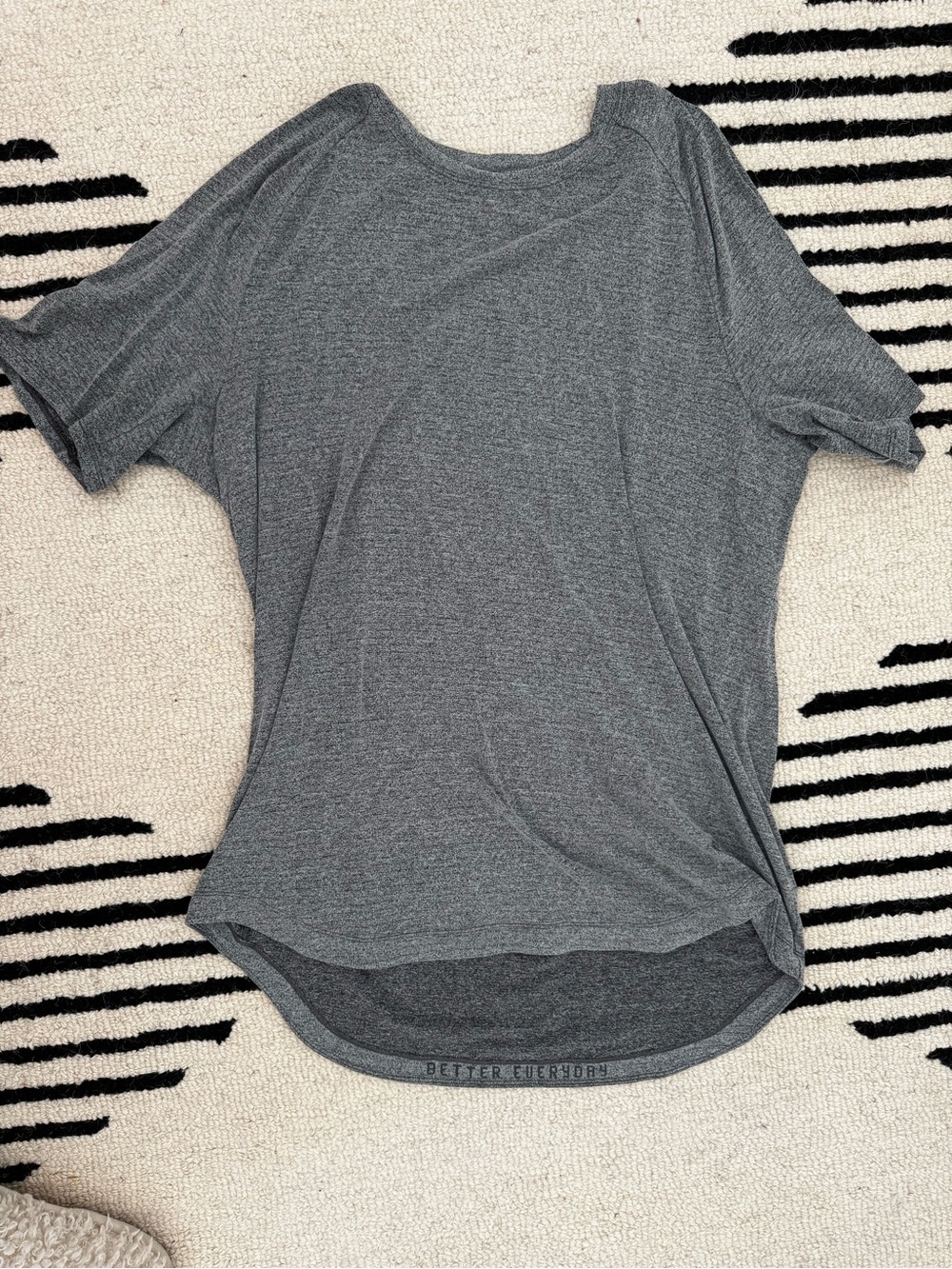 lululemon athletica Heather Gray Short-Sleeve Tee